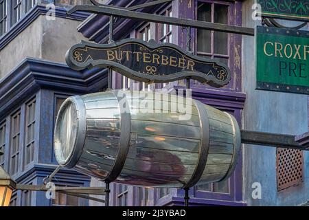 ORLANDO, États-Unis - MARS 07 2022: Le canon de Butterbear à Harry Potter Universal Studios Banque D'Images