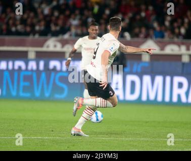 Turin, Italie. 10th avril 2022. Oliver Giroud (AC Milan) pendant le championnat italien Serie Un match de football entre Torino FC et AC Milan le 10 avril 2022 au Stadio Olimpico Grande Torino à Turin, Italie - photo Nderim Kaceli/DPPI crédit: DPPI Media/Alay Live News Banque D'Images