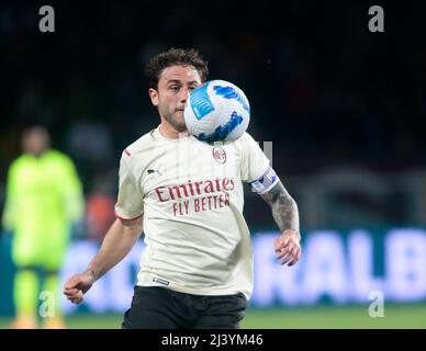 Turin, Italie. 10th avril 2022. Davide Calabria (AC Milan) pendant le championnat italien Serie Un match de football entre Torino FC et AC Milan le 10 avril 2022 au Stadio Olimpico Grande Torino à Turin, Italie - photo Nderim Kaceli/DPPI crédit: DPPI Media/Alay Live News Banque D'Images