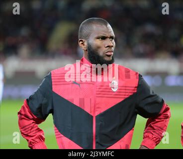 Turin, Italie. 10th avril 2022. Franck Kessie (AC Milan) pendant le championnat italien Serie Un match de football entre le Torino FC et l'AC Milan le 10 avril 2022 au Stadio Olimpico Grande Torino à Turin, Italie - photo Nderim Kacili/DPPI crédit: DPPI Media/Alay Live News Banque D'Images