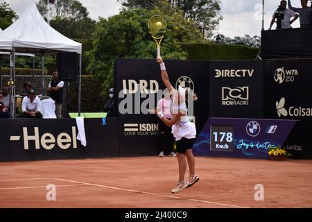 Bogota, Colombie. 10th avril 2022. Bogota, Colombie. 10th avril 2022. Laura Pigossi du Brésil lors du match final contre German Tatjana Maria au Copa Colsanitas du tournoi WTA à Bogota, Colombie, 10 avril 2022. Tatjana a remporté le tournoi WTA Colsanitas. Photo par: Cristian Bayona/long Visual Press crédit: Long Visual Press/Alay Live News crédit: Long Visual Press/Alay Live News Banque D'Images