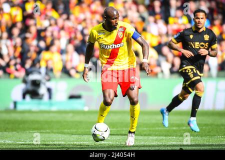 Seko FOFANA de Lens lors du championnat de France Ligue 1 match de football entre RC Lens et OGC Nice le 10 avril 2022 au stade Bolaert-Delelis de Lens, France - photo: Matthieu Mirville/DPPI/LiveMedia Banque D'Images