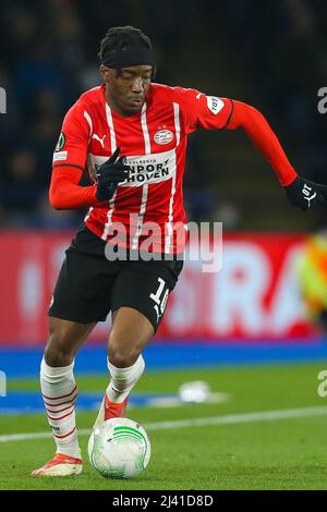 Noni Madueke du PSV Eindhoven lors de la finale du quart de finale de la Ligue des conférences de l'UEFA Europa au King Power Stadium de Leicester. Date de la photo : jeudi 7 avril 2022. Banque D'Images