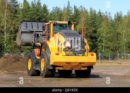 Hyvinkaa, Finlande. Le 6 septembre 2019. Volvo L180H chargeur à roues à l'oeuvre dans les opérations de terrassement sur Maxpo 2019. Banque D'Images