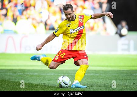 Jonathan GRADIT de Lens lors du championnat français Ligue 1 match de football entre RC Lens et OGC Nice le 10 avril 2022 au stade Bolaert-Delelis à Lens, France - photo Matthieu Mirville / DPPI Banque D'Images
