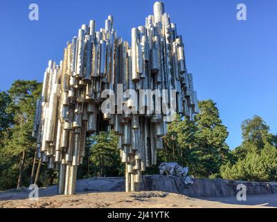 Le monument Sibelius (artiste Eila Hiltunen, 1967) dédié au compositeur finlandais Jean Sibelius. C'est l'attraction touristique la plus populaire et la plus visitée Banque D'Images