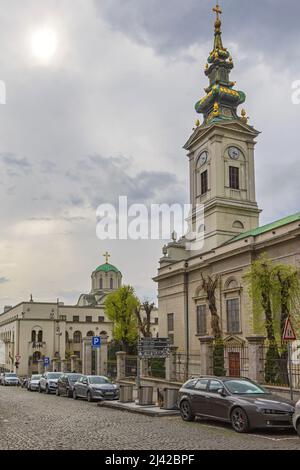 Belgrade, Serbie - le 09 avril 2022 : Église orthodoxe Archange Michael dans la vieille ville, à l'occasion du Cloudy Spring Day. Banque D'Images