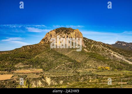 Panorama des rochers de Mallos de Riglos dans la province de Huesca, Aragon, Espagne en Europe Banque D'Images