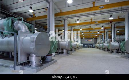 salle des machines de l'usine de refroidissement de district Banque D'Images