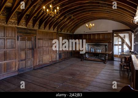 La salle de retrait sans le plafond à Harvington Hall, un manoir médiéval et élisabéthain datant de 16th siècles à Worcestershire, en Angleterre. Banque D'Images