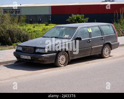 Volvo a abandonné 850 à Mijas Costa, Malaga, Espagne. Banque D'Images