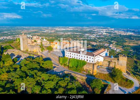 Vue aérienne du château de Palmela près de Setubal, Portugal. Banque D'Images