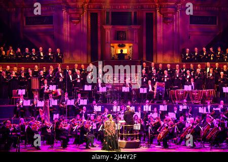 Londres, Royaume-Uni. 11 avril 2022. Le Royal Philharmonic Orchestra et la Royal Choral Society se produisirent au Classic FM Live avec Viking, au Royal Albert Hall de Londres. Date de la photo: Lundi 11 avril 2022. Le crédit photo devrait se lire: Matt Crossick/Empics/Alamy Live News Banque D'Images