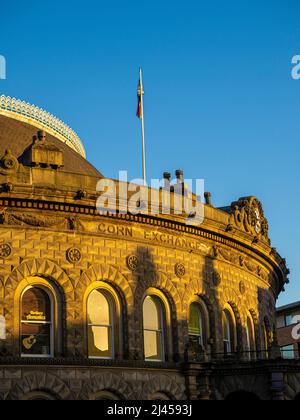 Façade d'entrée ouest du bâtiment de forme ovale Corn Exchange à Leeds, West Yorkshire, Royaume-Uni. Banque D'Images