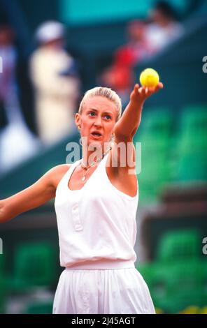 La joueuse de tennis professionnelle Mary Pierce, ici en mai 1993, lors de l'Open de France, officiellement connue sous le nom de Roland-Garros Banque D'Images