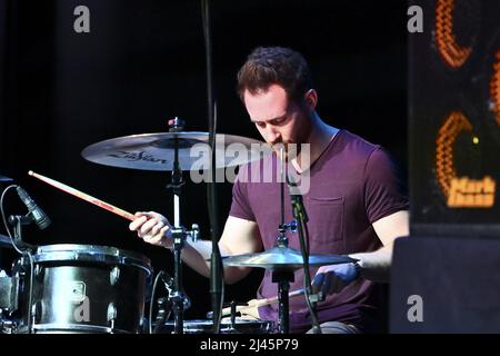 Archibald Ligonniere en direct pendant le concert de Scott Henderson Trio à l'Auditorium Parco della Musica, 11th avril 2022, Rome, Italie Banque D'Images