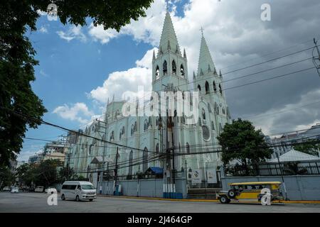 Manille, Philippines - 2022 mars : Basilique de Saint-Sébastien le 28 mars 2022 à Manille, Philippines. C'est la seule église ou basilique en acier en Asie. Banque D'Images