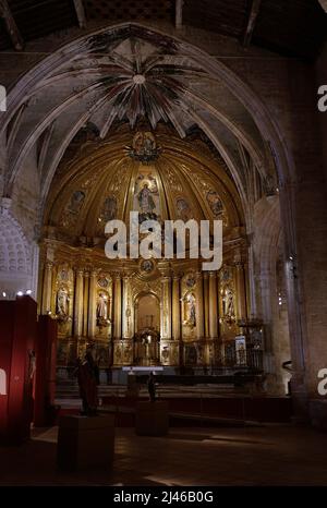 Intérieur de l'église de Santa Maria à Becerril de Campos, près de Palencia, Espagne. L'église est maintenant un musée Banque D'Images