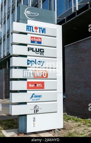 Bruxelles, Belgique, le 12 avril 2022. RTL Belgium est une filiale de DPG Media et du Groupe Rossel qui produit et publie des services de télévision spécifiques Banque D'Images