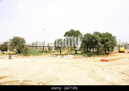 Déconstruction travaux de la rocade avec la tour Agbar et le musée de design des Glories à Barcelone, Catalogne, Espagne, Europe Banque D'Images