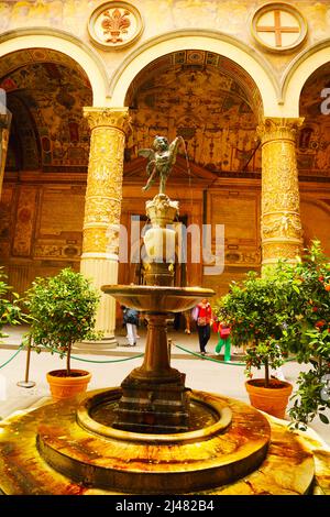 Le cour de Palazzo Vecchio à Florence Italie Banque D'Images