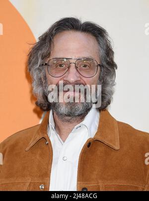 Los Angeles, CA, le 12 avril 2022, Marc Maron à ÔThe Bad GuysÕ filtrage spécial tenu au Théâtre à l'hôtel ACE le 12 avril 2022 à Los Angeles, CA. © Janet Gough / AFF-USA.COM Credit: AFF/Alamy Live News Banque D'Images