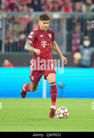 Lucas HERNANDEZ (FCB 21) dans le match FC BAYERN MUENCHEN - FC VILLARREAL 1-1 de football UEFA Champions League, quart de finale de la saison 2021/2022 à Munich, le 12 avril 2022. Viertelfinale, FCB © Peter Schatz / Alamy Live News Banque D'Images