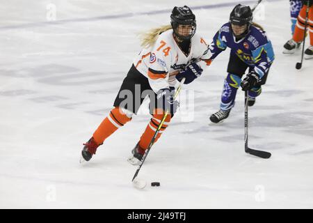 ISTANBUL, TURQUIE - 25 DÉCEMBRE 2021: Joueurs en action pendant la municipalité métropolitaine d'Istanbul contre le match de ligue des femmes turques des FLA Banque D'Images