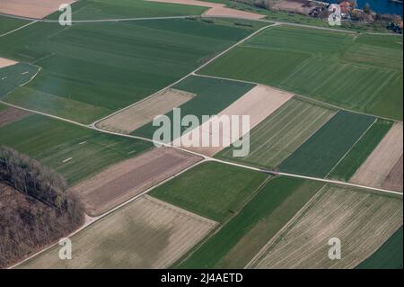 Vue aérienne vastes champs agricoles de Berner Seeland Banque D'Images