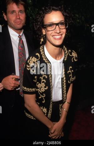 Jennifer Beals à la première de 'Robin des Bois: Prince of Thieves' à Los Angeles à Westwood Marquis à Westwood, Californie le 10 juin 1991 crédit: Ralph Dominguez/MediaPunch Banque D'Images