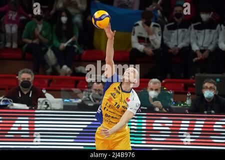 Pérouse, Italie. 13th avril 2022. mazzone daniele (n.18 léo chaussures perkingelmer modène) pendant le Playoff - Sir Safety Conad Perugia vs Leo Shoes PerkinElmer Modène, Volleyball Italien Serie A Men SuperLeague Championship Championship à Pérouse, Italie, avril 13 2022 crédit: Independent photo Agency/Alay Live News Banque D'Images