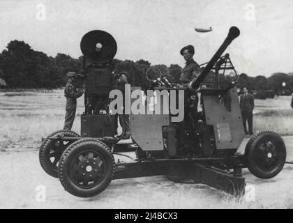 Radar-scènes générales - Science (Voir aussi: Armée australienne: Navy R.A.F. Et General Merchant Shipping & Aviation Science). 10 septembre 1945. (Photo de Photographic News Agencies Ltd.). Banque D'Images