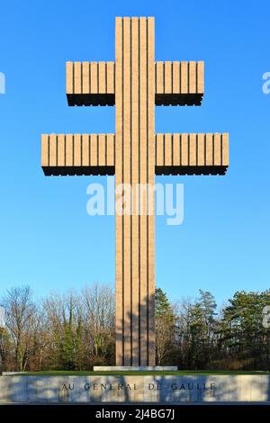 La Croix de Lorraine au Mémorial Charles de Gaulle à Colombey-les-deux-Églises (haute-Marne), France Banque D'Images