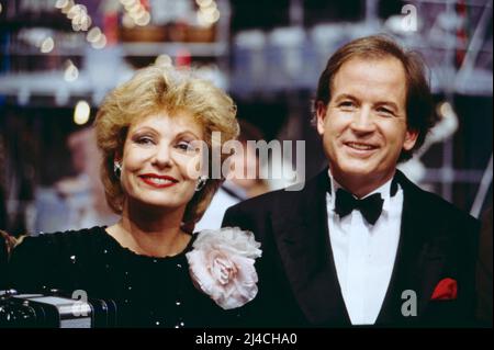 ARD Wunschkonzert, Musikssendung, Deutschland, 1989, modérateur de Dagmar Berghoff und Max Schautzer. ARD Wunschkonzert, Music show, Allemagne, 1989, présenté par Dagmar Berghoff et Max Schautzer. Banque D'Images