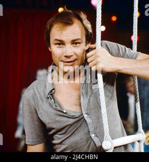 Darf ich mitspielen, Fernsehspiel, Deutschland und Österreich, 1977, Szene im Zirkus: Klaus Maria Brandauer als August. Darf ich mitspielen, pièce de télévision, Allemagne et Autriche, 1977, scène de cirque : Klaus Maria Brandauer comme août Banque D'Images