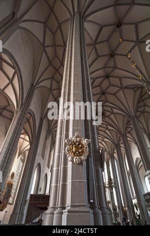 Colonnes de l'église paroissiale gothique tardive de Saint-Pierre-et-Paul, Goerlitz, haute-Lusatia, Saxe, Allemagne Banque D'Images