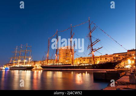 Rigeage ancien lors d'une manifestation dans le port de Sète, en occitanie, en France Banque D'Images