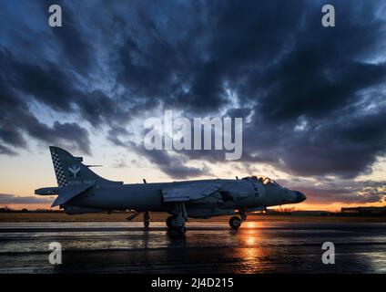 Ex Royal Navy Sea Harrier FA2 à l'église RAF de Fenton, Yorkshire, Royaume-Uni Banque D'Images