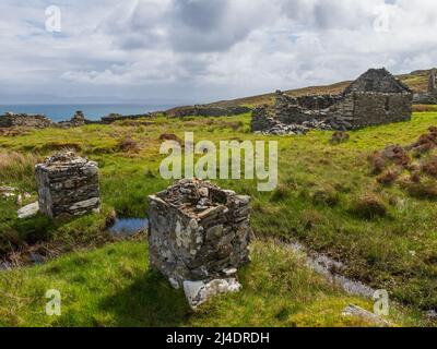 Les ruines de Riasg Buidhe et le village de pêcheurs abandonné sur l'île Hebridée intérieure de Colonsay Banque D'Images