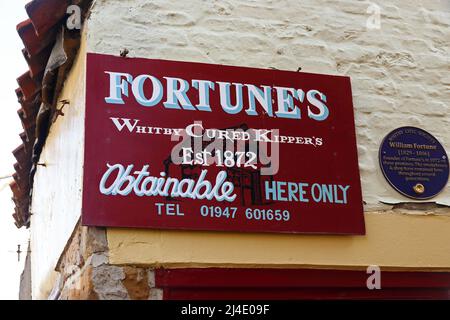 Panneau au-dessus de Fortune kippers Smokehouse, Whitby Banque D'Images