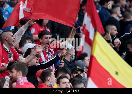 Madrid, espagnol. 13th avril 2022. Madrid, Espagne; 13.04.2022.- Atletico de Madrid vs Manchester City Quarter finales 2nd jambes Champions League, match tenu au stade Wanda Metropolitano dans la ville de Madrid. Atletico Fan résultat final 0-0 résultat global Atletico de Madrid 0 Chelsea 1 crédit: Juan Carlos Rojas/dpa/Alamy Live News Banque D'Images