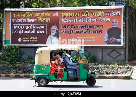 Une affiche du Premier ministre indien Narendra Modi dans les rues de Delhi, en Inde, en Asie Banque D'Images