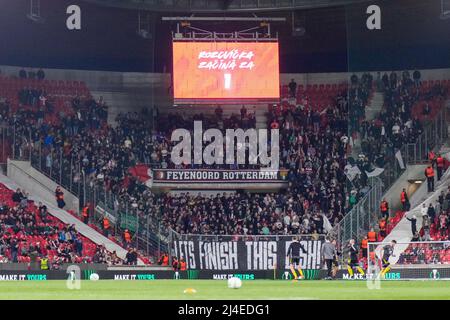 PRAGUE, PAYS-BAS - AVRIL 14 : fans de Feyenoord pendant les finales du quartier rencontre de l'UEFA Europa League entre Slavia Prague et Feyenoord à l'Eden Arena le 14 avril 2022 à Prague, pays-Bas (photo de Geert van Erven/Orange Pictures) Banque D'Images