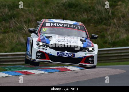 Stephen Jelley, BMW 330E M Sport, BTCC rebondit à l'action en préparation pour la saison de course 2022, BTCC, British Touring car Championship, lancement Banque D'Images