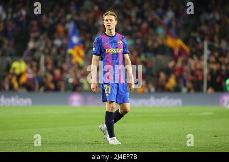 Barcelone, espagnol. 14th avril 2022. Firo: 04/14/2022 Fuvuball, Europa League, Euro League, 21/22, saison 2021/2022, FC Barcelona - Eintracht Frankfurt Frenkie de Jong, chiffre entier, déception, déception crédit: dpa/Alay Live News Banque D'Images