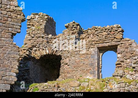 Château de Pendragon, Mallerstang Dale, Cumbria, parc national des Yorkshire Dales. Une ruine romantique dans un paysage isolé au sud de Kirkby Stephen. Banque D'Images