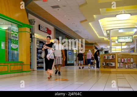 Selinsgrove, États-Unis. 14th avril 2022. Le 14 avril 2022, les amateurs de shopping seront au Susquehanna Valley Mall, près de Selinsgrove, en Pennsylvanie. (Photo de Paul Weaver/Sipa USA) crédit: SIPA USA/Alay Live News Banque D'Images