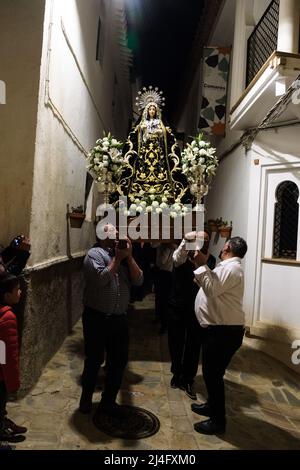 Semana Santa et Maundy jeudi au sommet de la montagne pueblo de Comares, Axarquia, Malaga, Andalousie, Espagne Banque D'Images