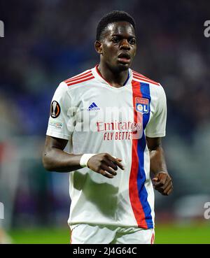 Castello Lukeba de Lyon lors de la finale du quart de finale de l'UEFA Europa League, deuxième match au stade Groupama à Lyon, France. Date de la photo : jeudi 14 avril 2022. Banque D'Images