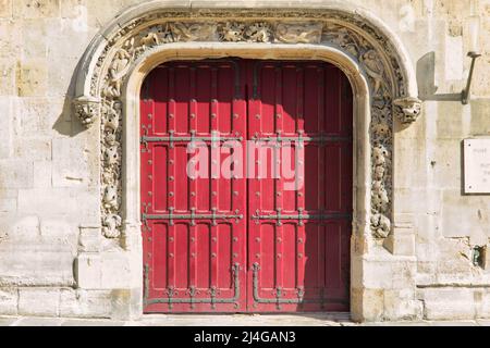 Ancienne porte d'entrée de la 'Musée de Cluny' avec ses arches en pierre sculptées (Musée Cluny, Musée national du Moyen-âge) - Hôtel de Cluny - Paris Banque D'Images